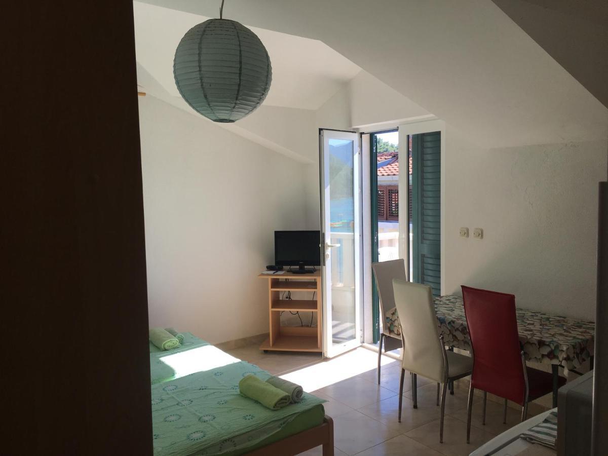 Apartmani Domenika Žuljana Kültér fotó