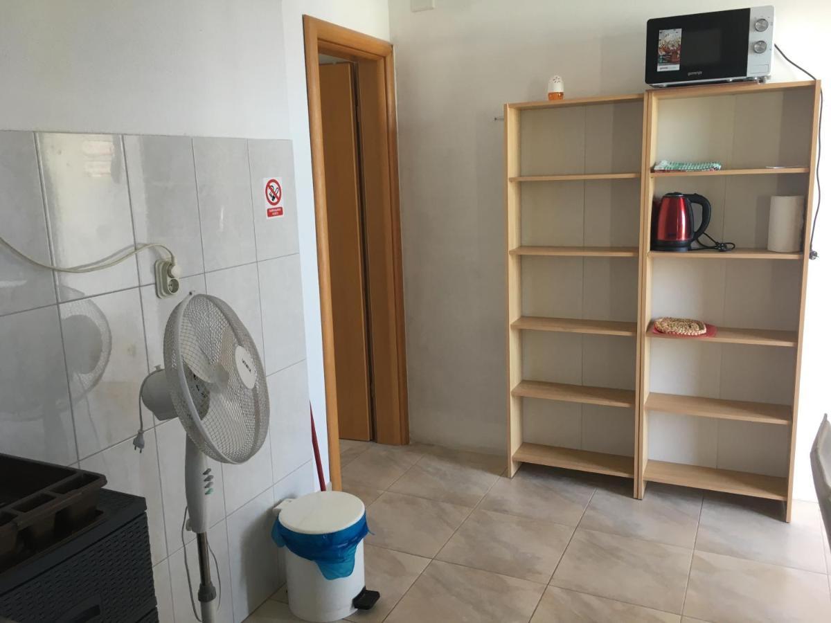 Apartmani Domenika Žuljana Kültér fotó