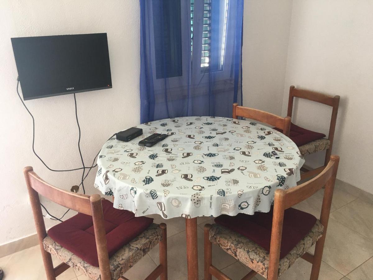 Apartmani Domenika Žuljana Kültér fotó