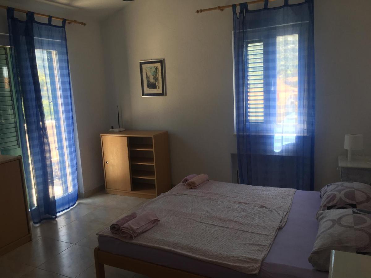 Apartmani Domenika Žuljana Kültér fotó