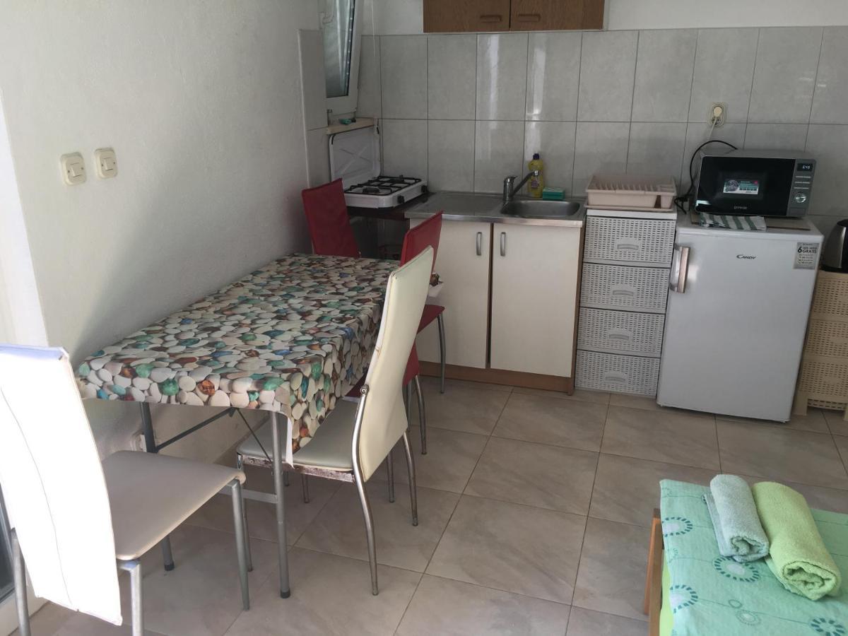 Apartmani Domenika Žuljana Kültér fotó